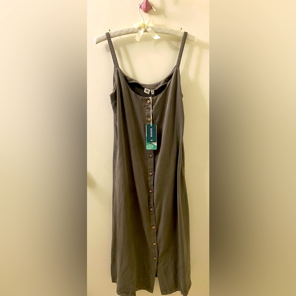 BNWT tentree Olive Green Button Down Dress